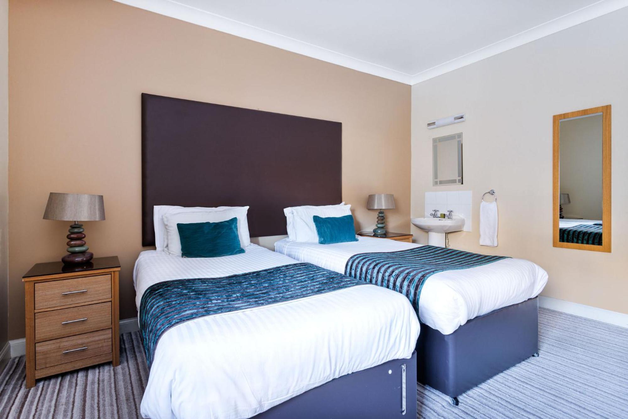 New Lanark Self Catering Waterhouses 外观 照片